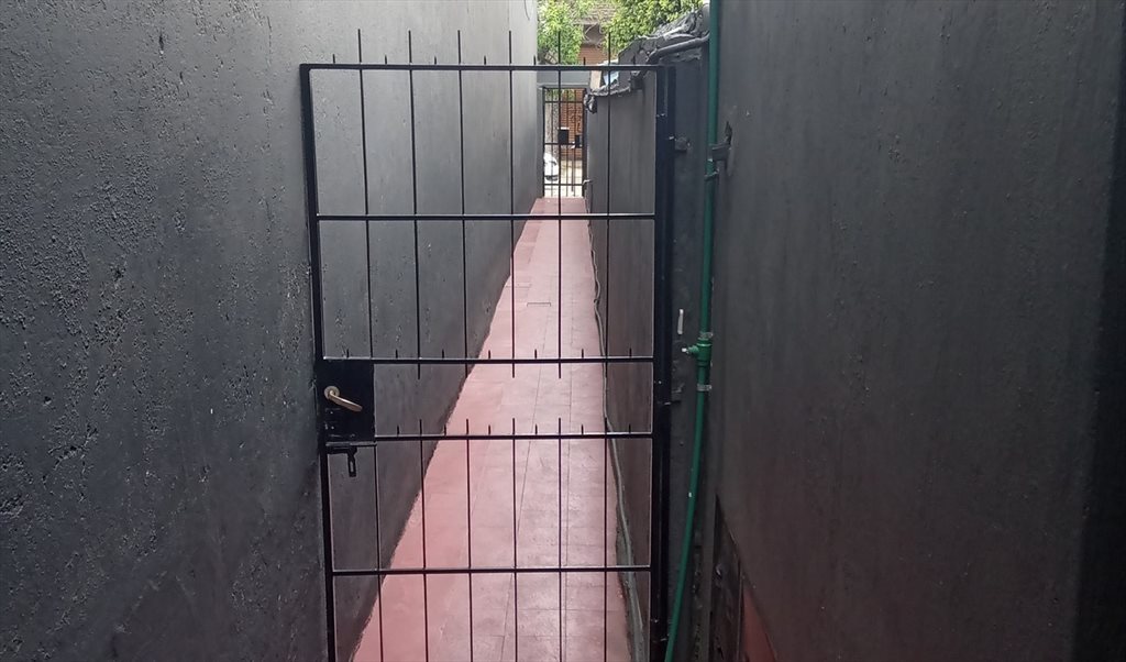 DPTO IDEAL CASEROS - 667 - Martín de Álzaga, Tres de Febrero | Roomgo - Image 7