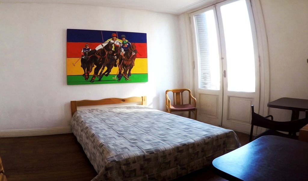 Habitacion amplia y luminosa con balcon para estudiantes en San Telmo!!! - Avenida Independencia, Comuna 1 | Roomgo - Image 4