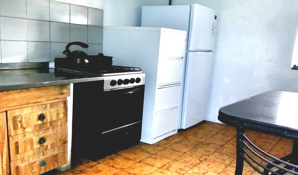 Habitacion amplia y luminosa con balcon para estudiantes en San Telmo!!! - Avenida Independencia, Comuna 1 | Roomgo - Image 7