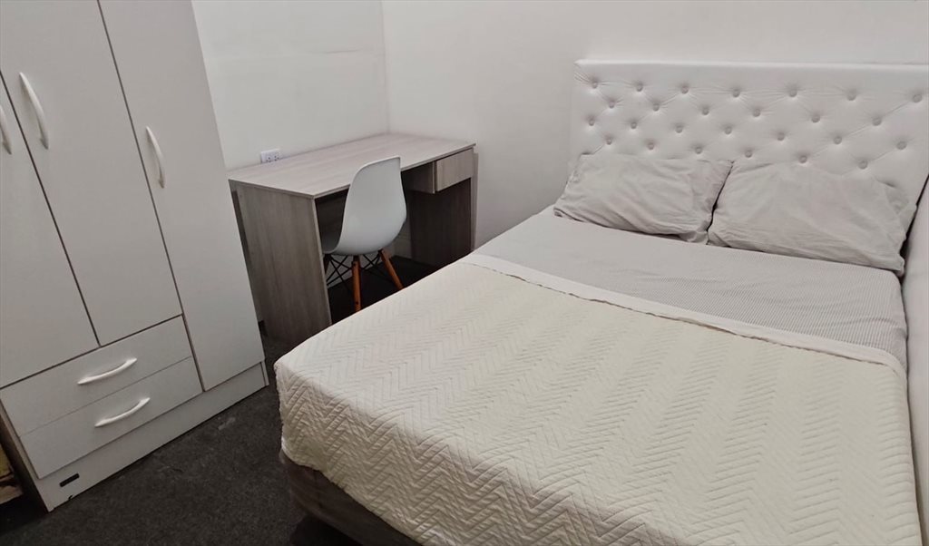 HABITACIÓN PRIVADA - Viamonte, Comuna 3 | Roomgo - Image 2