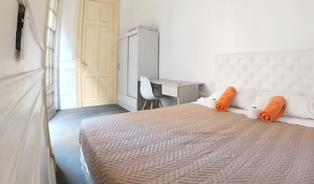 HABITACIÓN PRIVADA - Viamonte, Comuna 3 | Roomgo - Image 3