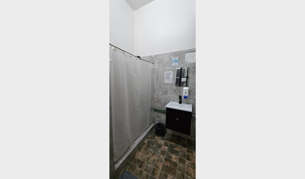 CASA DE HUESPEDES - Avenida Callao, Comuna 1 | Roomgo - Image 2