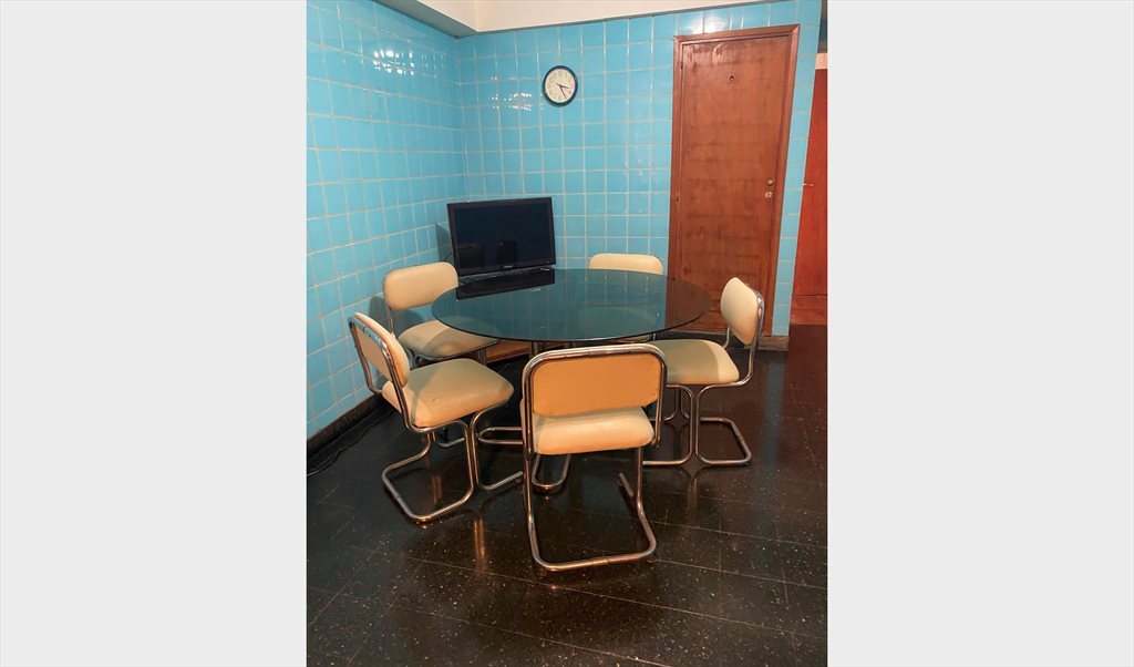 Habitación para estudiantes (Chicos) - Avenida Vélez Sarsfield, Córdoba | Roomgo - Image 6