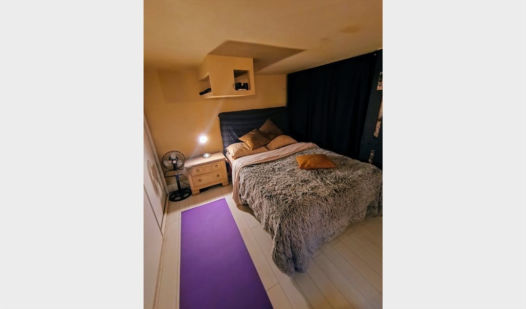 hermosa habitacion con amplia ventana y workstation - Perú, Comuna 1 | Roomgo - Image 7