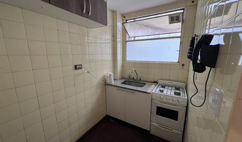 Alquilo departamento 2 amb - Paraguay, Comuna 2 | Roomgo - Image 2