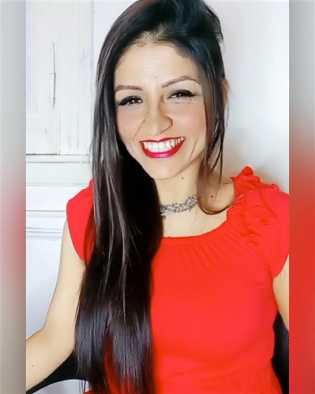 Giselle - Ocupación Desconocida - Mujer - Buenos Aires - Image 2