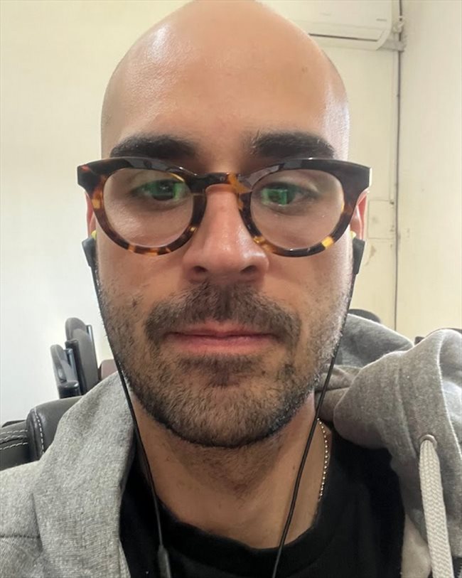 Ricardo - Profesional - Hombre - San Isidro - Image 1