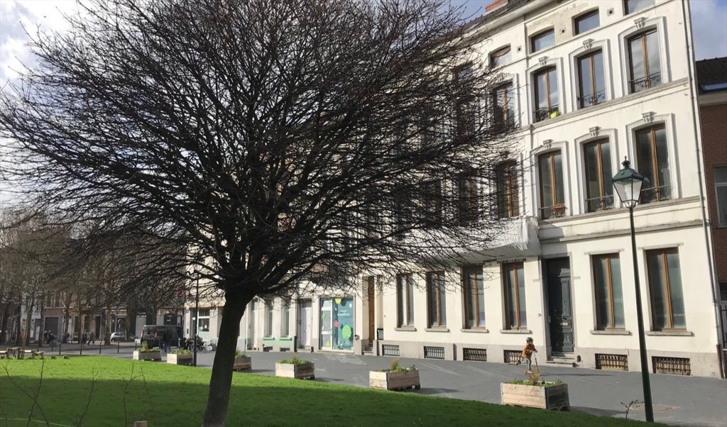 Colocation à Rue Fontainas, Saint-Gilles - Cosy room in original community house | Appartager - Image 3