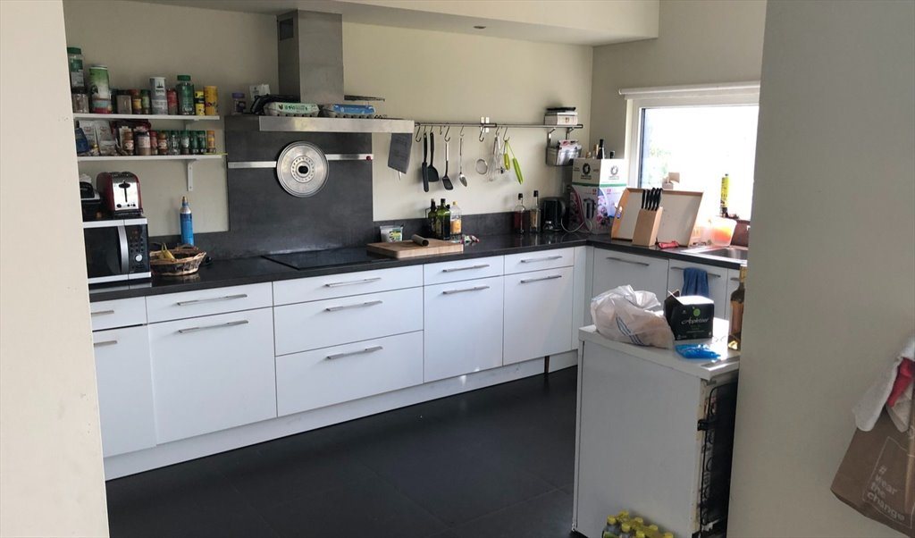 Colocation à Rue d'Alvau, Mont-Saint-Guibert - Chambre 16m2 à louer dans Maison proximité LLN | Appartager - Image 4