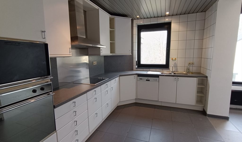 Colocation à Rue Neuve, Montignies-sur-Sambre - COLOCATION de 200 m² entièrement rénovée avec jardin. Pour étudiants et jeunes travailleurs | Appartager - Image 4