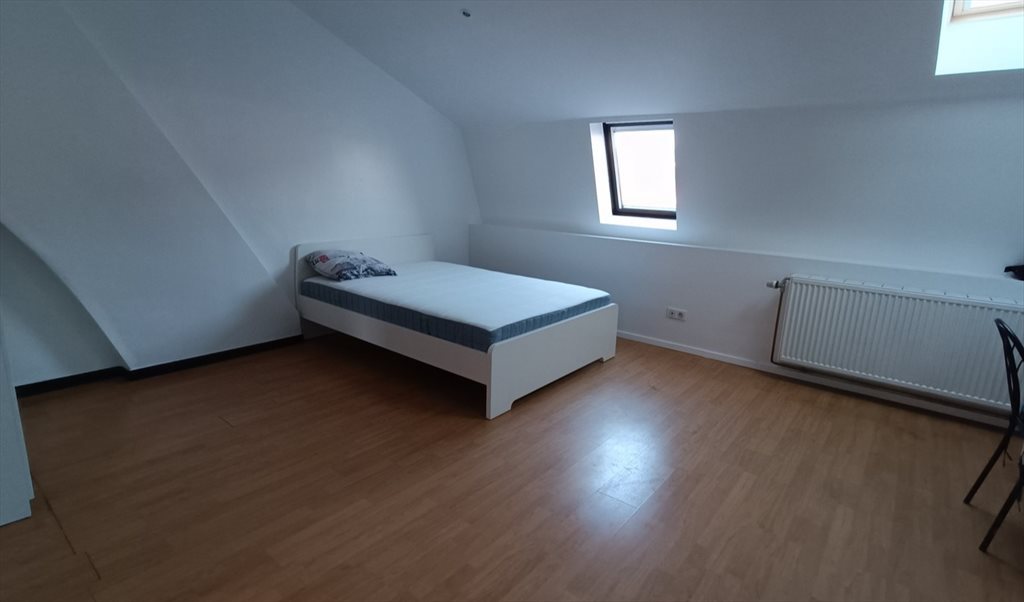 Colocation à Rue Neuve, Montignies-sur-Sambre - COLOCATION de 200 m² entièrement rénovée avec jardin. Pour étudiants et jeunes travailleurs | Appartager - Image 7