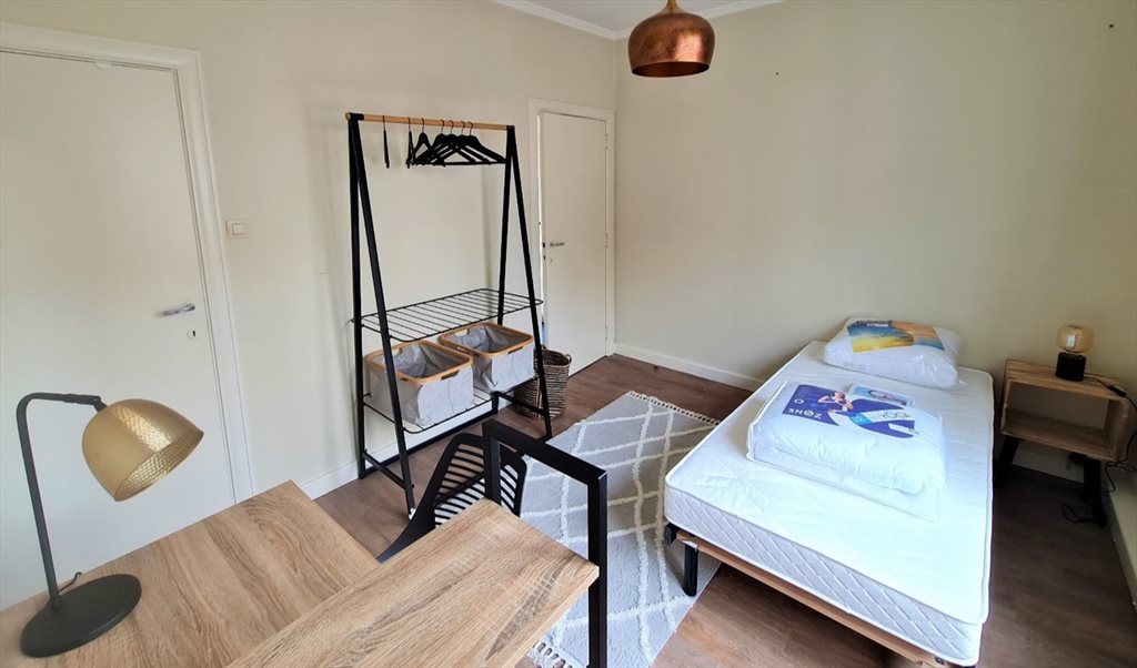 Colocation à Rue d'Italie, Charleroi - Superbe Maison en Face de l'Université | Appartager - Image 6