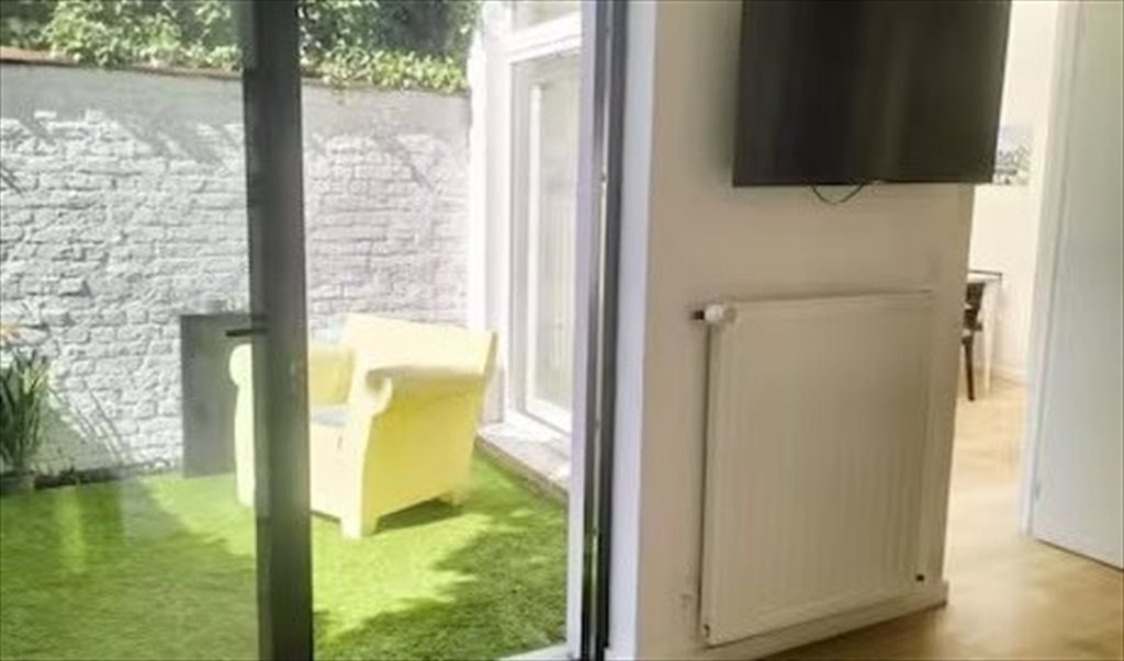 Colocation à Rue Robert Scott, Uccle - Chambre verte et patio | Appartager - Image 5