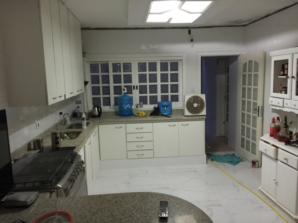 POUSADA PARA MULHERES - Quartos em Rua Constantino de Sousa, Campo Belo | Roomgo - Image 8