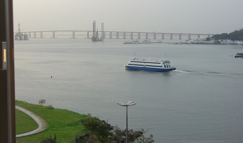 Quarto/Vaga ao lado da UFF, centro - Niteroi - Quartos em Avenida Visconde do Rio Branco, Sao Domingos | Roomgo - Image 4