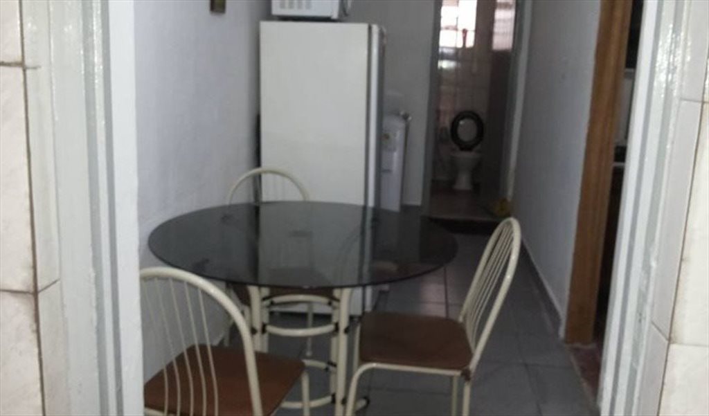 Alugo quarto pra rapazes - Quartos em Rua Bom Sucesso, Carlos Prates | Roomgo - Image 3