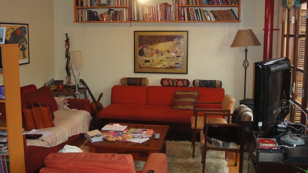 Quarto em Casa ecológica com jardins, pomar, animais perto Metro Vila Madalena - Quartos em Rua Sepetiba, Vila Romana | Roomgo - Image 2