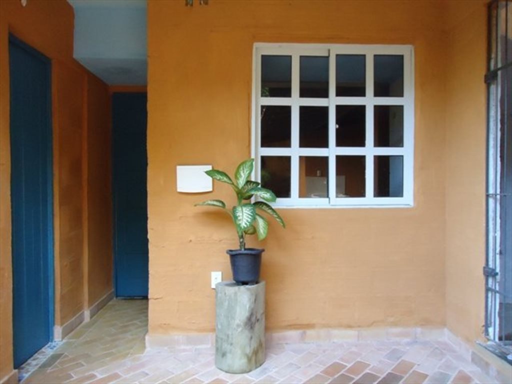 quarto individual no Garcia - Quartos em Leovigildo Filgueiras, Cidade Alta | Roomgo - Image 2