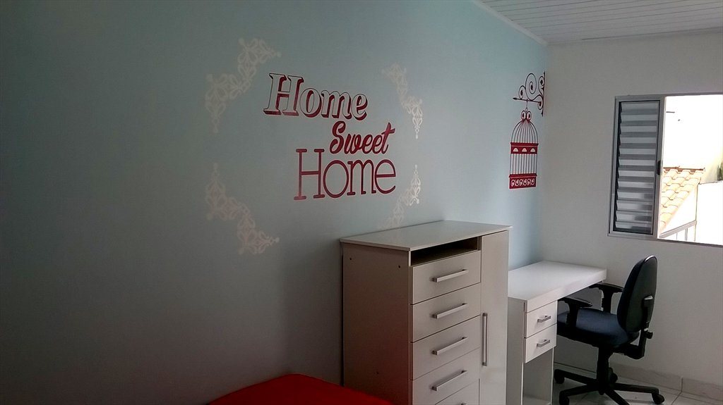 Suites individuais - Permite visitas-Com entradas indepedentes - Quartos em Rua Ernesto Brodella, Vila Universitaria | Roomgo - Image 4