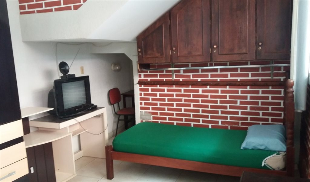 SUÍTES MOBILIADAS - PAMPULHA - Quartos em Rua Capitão Leonidio Soares, Planalto | Roomgo - Image 4