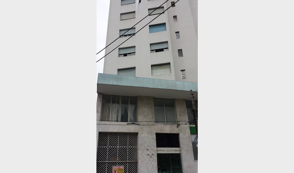 Aluga-se quarto individual para moça no centro da Lapa - Quartos em Rua Roma, Lapa | Roomgo - Image 2