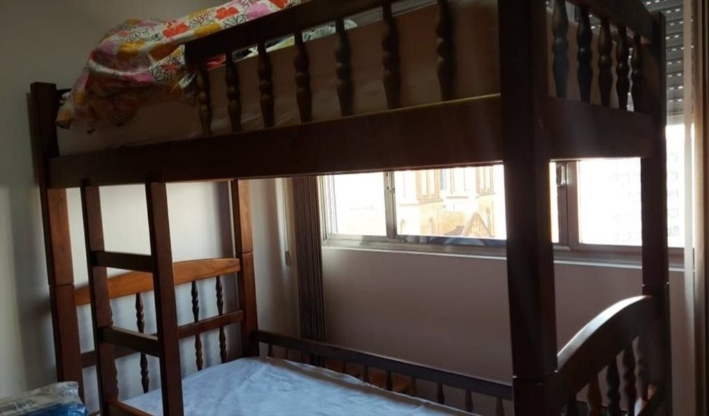 Aluga-se quarto individual para moça no centro da Lapa - Quartos em Rua Roma, Lapa | Roomgo - Image 4