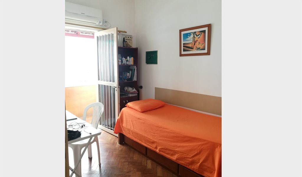 Copacabana posto 5 -  clean, bright spacious room,all bills included in the price + cleaner.. - Quartos em Travessa Cristiano Lacorte, Copacabana | Roomgo - Image 4