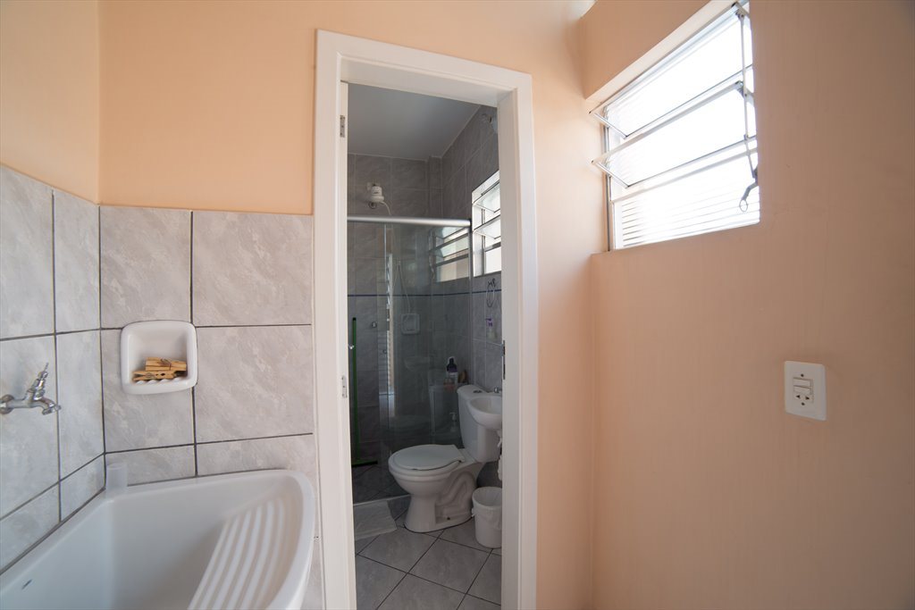 Quarto mobiliado feminino - Quartos em Rua Batista Cepelos, Aclimacao | Roomgo - Image 6