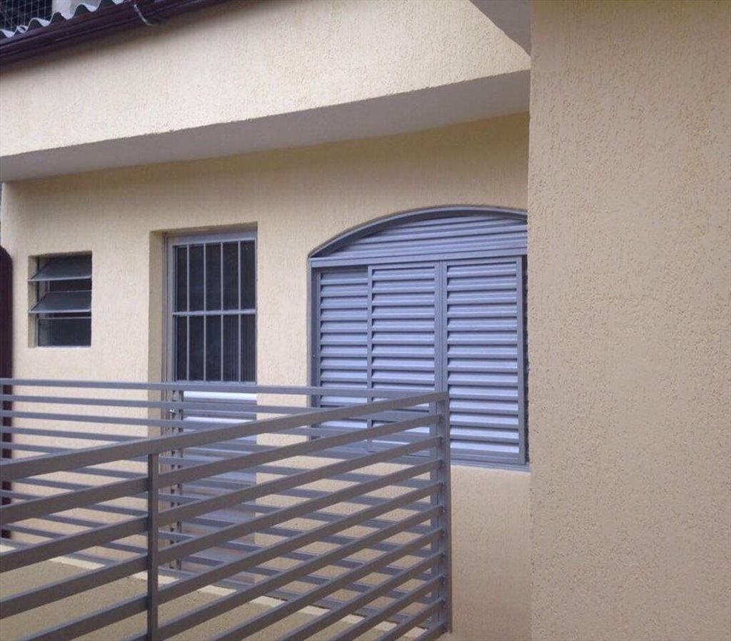 Ótima Localização! 7 minutos a pé do metrô Jd. São Paulo ;) - Quartos em Travessa Carmelinda Marques Pereira, Água Fria | Roomgo - Image 3