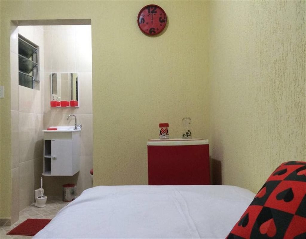 Ótima Localização! 7 minutos a pé do metrô Jd. São Paulo ;) - Quartos em Travessa Carmelinda Marques Pereira, Água Fria | Roomgo - Image 4