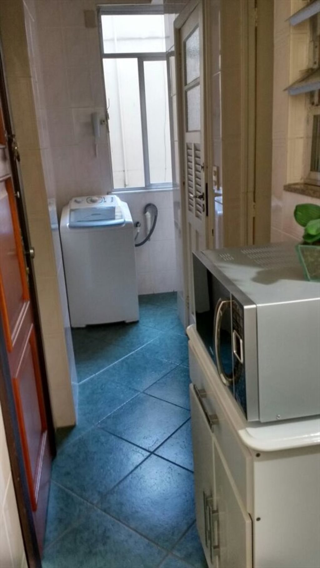 Quarto Ipanema 2ª Quadra - Quartos em Avenida Henrique Dumont, Ipanema | Roomgo - Image 2