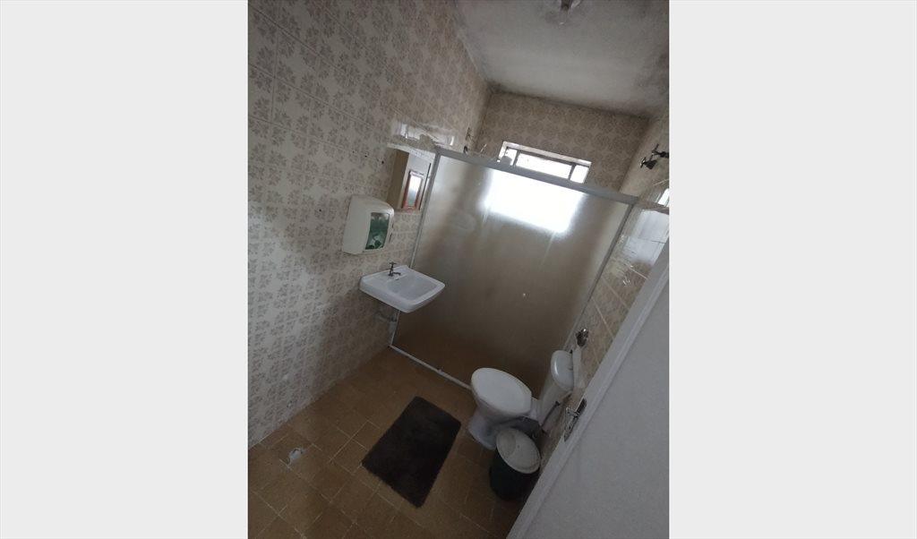 SUPER QUARTO NA VILA OLIMPIA/BERRINI/JK -1200 REAIS - Quartos em Rua Araçaíba, Brooklin Paulista | Roomgo - Image 3