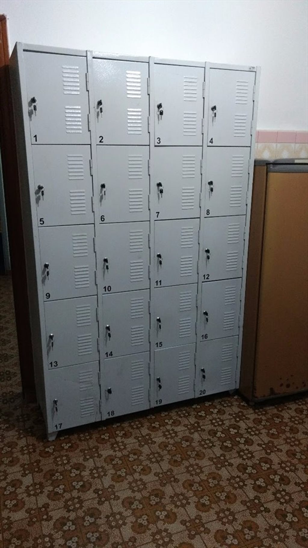 Casa Vagas Pensão Republica Feminina só Mulher Casa pensãoBatata - Quartos em Rua Professor Bourhan Helou, Jardim Ana Rosa | Roomgo - Image 3