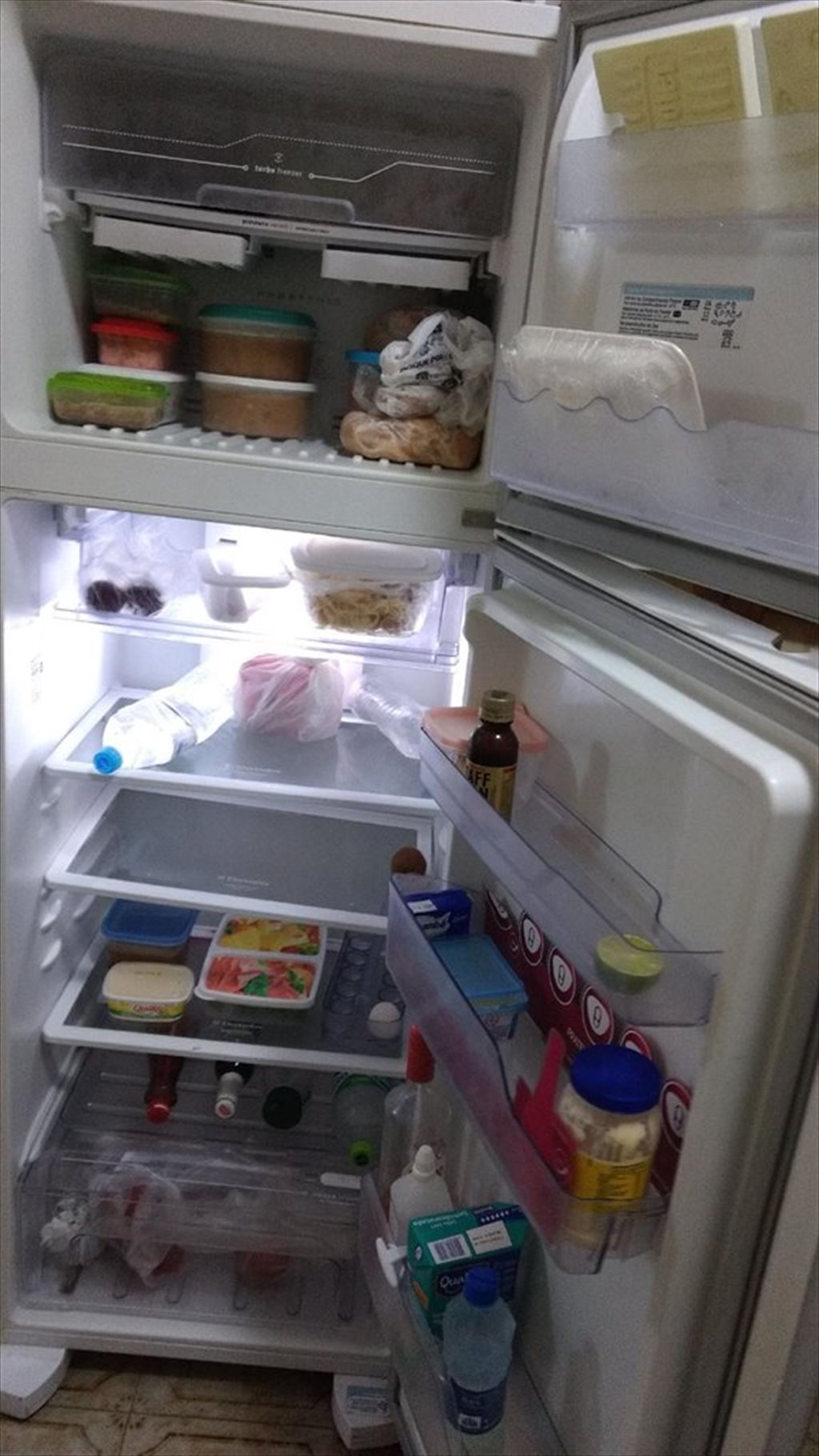 Alugo Quarto Solteiro 200 metros da est. de Trem De OSASCO CENTRO - Quartos em Rua João Crudo, Centro | Roomgo - Image 2