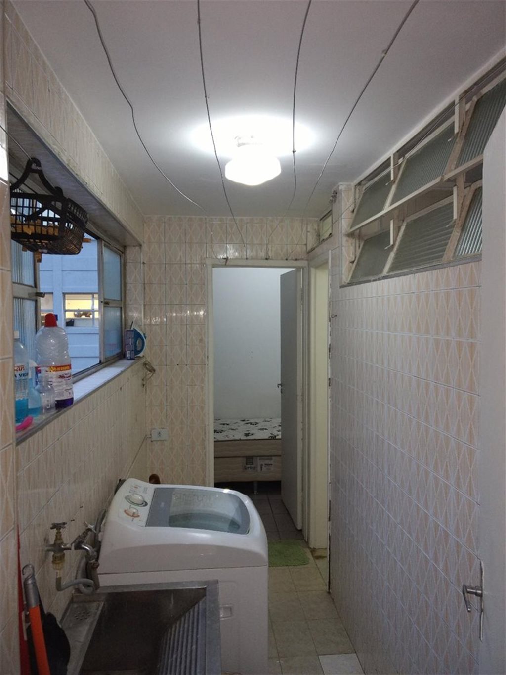 Alugo Quarto Solteiro 200 metros da est. de Trem De OSASCO CENTRO - Quartos em Rua João Crudo, Centro | Roomgo - Image 3