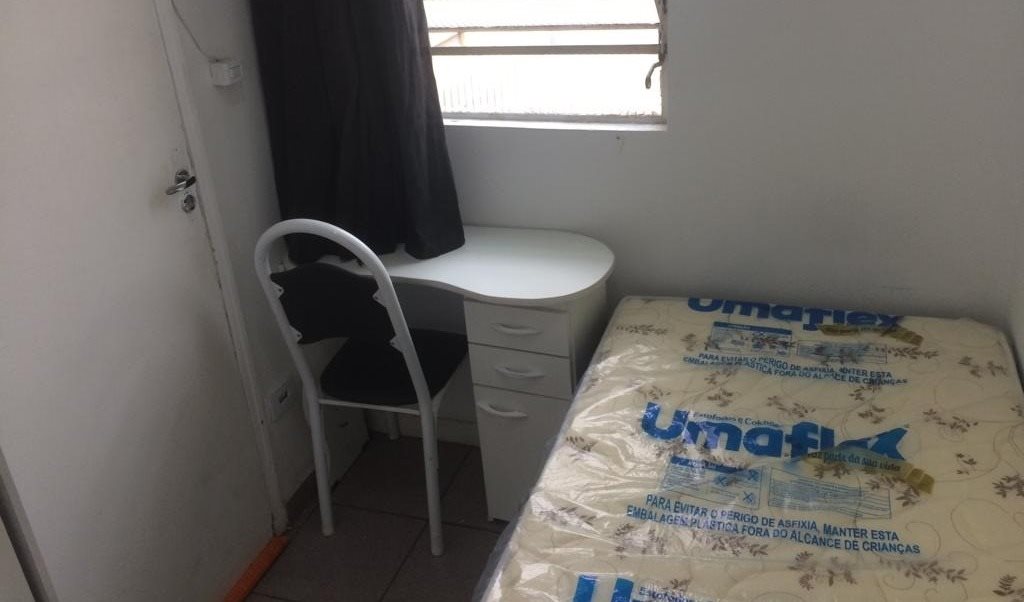 Alugo Quarto Solteiro 200 metros da est. de Trem De OSASCO CENTRO - Quartos em Rua João Crudo, Centro | Roomgo - Image 7