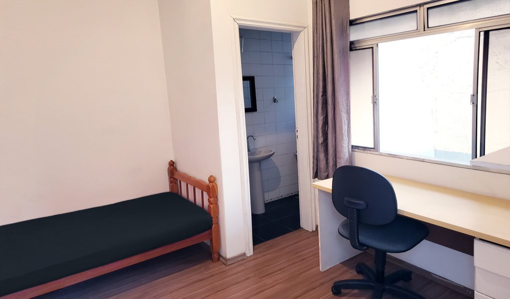 Perto da Av.Paulista, ao lado do Metrô Paraíso - Quarto grande para 1 ou 2 pessoas - Quartos em Rua Correia Dias, Vila Mariana | Roomgo - Image 3