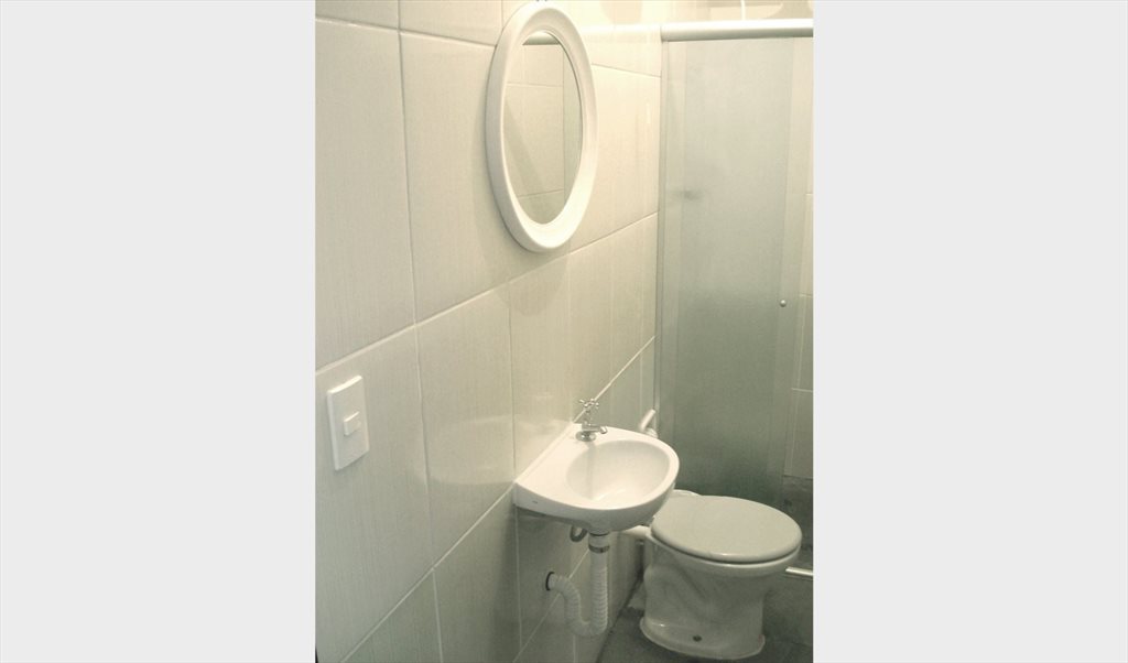 Perto da Av.Paulista, ao lado do Metrô Paraíso - Quarto grande para 1 ou 2 pessoas - Quartos em Rua Correia Dias, Vila Mariana | Roomgo - Image 7