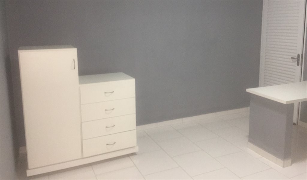 Aluguel de quartos mobiliados para mulheres - Campinas - Quartos em Rua Natividade da Serra, Chácara da Barra | Roomgo - Image 2