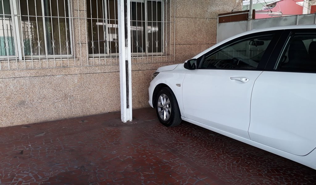 quarto  de casal  legal - Quartos em Rua Otávio Passos, Vila Gomes | Roomgo - Image 6