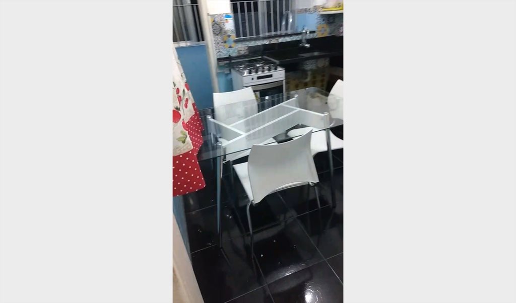 Quarto Em Apt compartilhado bem no centro de Osasco atrás da Uninove - Quartos em Rua Minas Bogasian, Vila Regina | Roomgo - Image 5