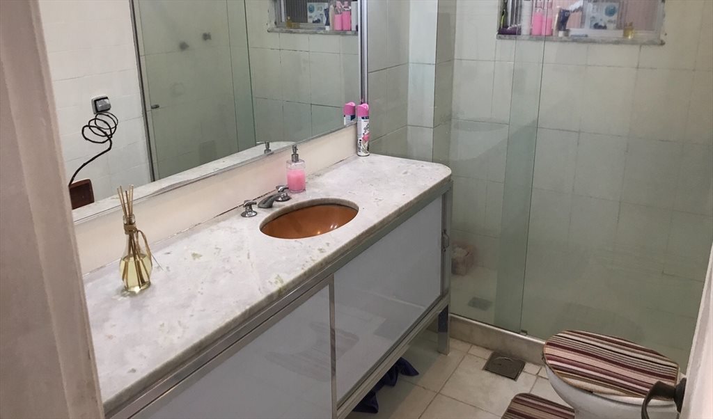 Vagas e quartos para estudantes e profissionais feminino - Quartos em Rua Mariz e Barros, Maracana | Roomgo - Image 4