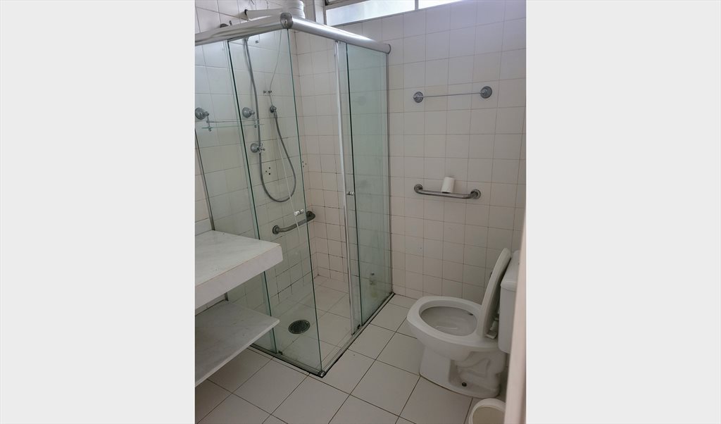 Suite ao lado do metro - Quartos em Rua Tenente Aviador Mota Lima, Caxingui | Roomgo - Image 5