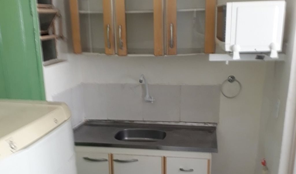 Suíte Individual c/ Banheiro, Internet, Mobiliada, próx. Metrô V. Madalena - Quartos em Rua Rifaina, Vila Anglo Brasileira | Roomgo - Image 7