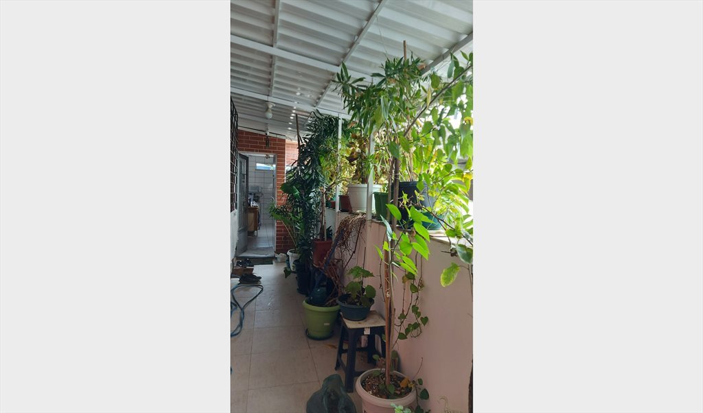 Quarto individual para  estudante masculino em apartamento tipo casa - Quartos em Rua Noêmia Nunes, Olaria | Roomgo - Image 2
