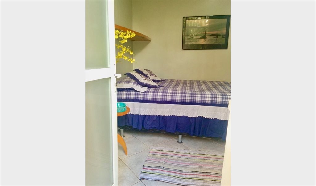 Quarto aconchegante no coração do Leblon! - Quartos em Avenida Afrânio de Melo Franco, Leblon | Roomgo - Image 5