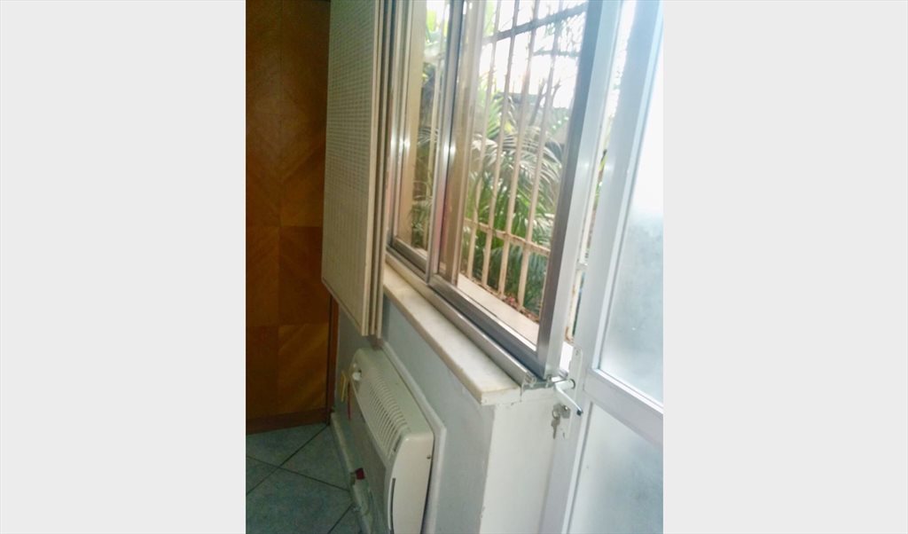 Quarto aconchegante no coração do Leblon! - Quartos em Avenida Afrânio de Melo Franco, Leblon | Roomgo - Image 8