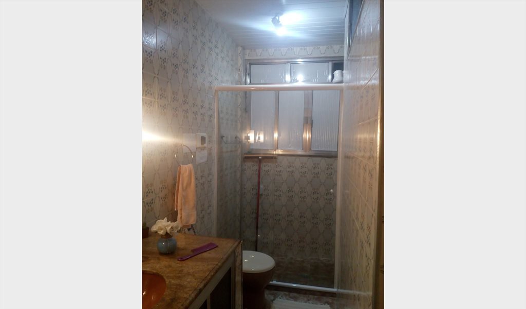 Quarto individual - Quartos em Rua 166 C, Laranjal | Roomgo - Image 5