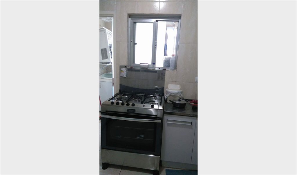 Quarto na frente da CPTM CENTRO OSASCO, UNINOVE, CALÇADÃO - Quartos em Praça Antônio Menck, Jardim Agu | Roomgo - Image 8