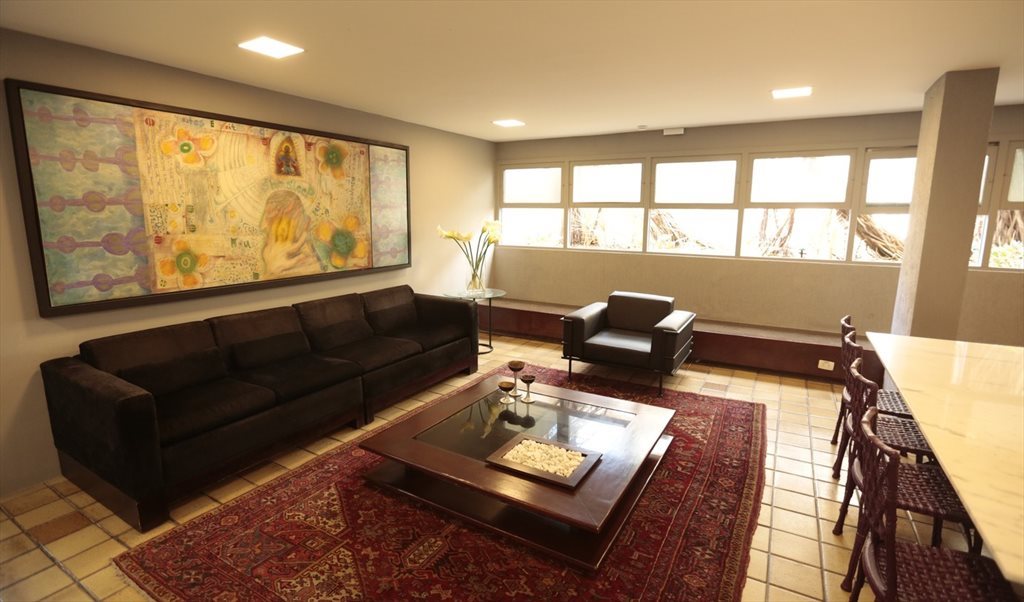 Studios para Executivos e Estudantes - Quartos em Avenida Conselheiro Aguiar, Pina | Roomgo - Image 3